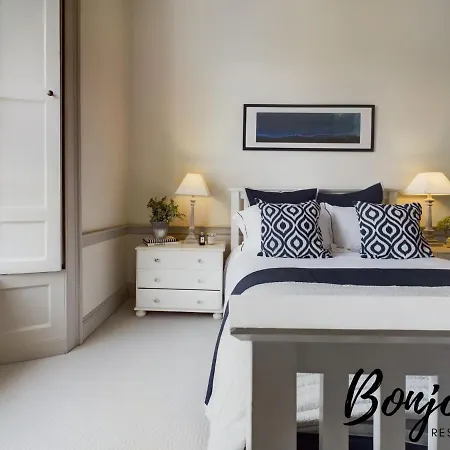 Montaigne - 2 Br-1ba In Stockbridge By Bonjour Residences 公寓 爱丁堡