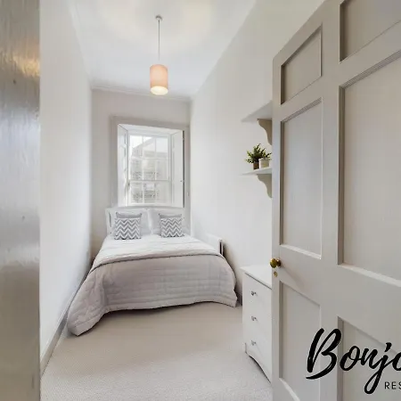 Montaigne - 2 Br-1ba In Stockbridge By Bonjour Residences 公寓 爱丁堡