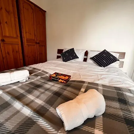 Hutchison אדינבורו