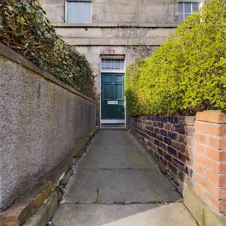 Stylish & Modern 2 Bedroom - Stockbridge. Appartamento