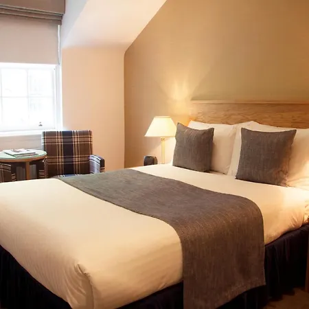 Royal Scots Club 3*
