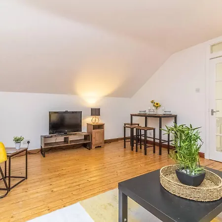 Central-2 Bed-private Entrance * إدنبرة