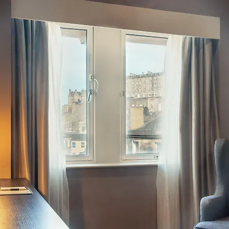 Hotel Doubletree By Hilton Centre 4*