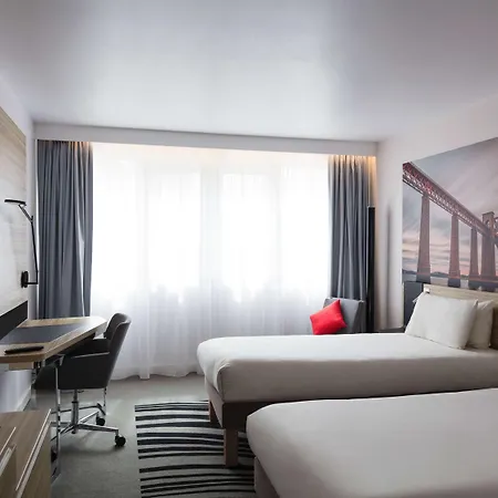 Hotel Novotel Centre 4*