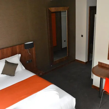 Hotel The Place 4*
