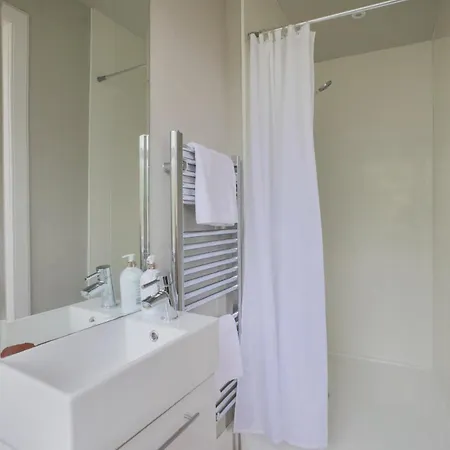 The Marchmont Апартаменты *