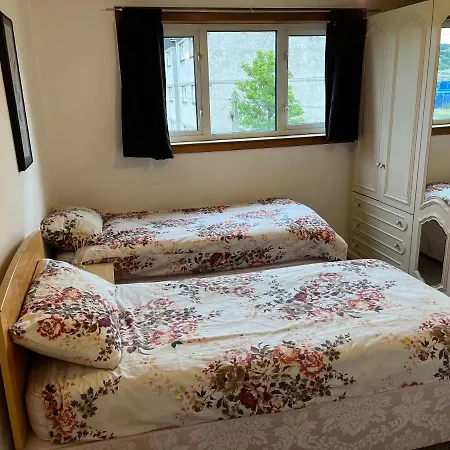 Budget Flat By Saughton Tram Stop