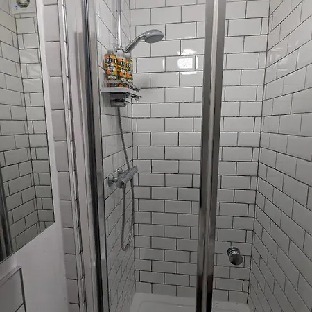 Privatunterkunft Private With Terrace And Free Parking *