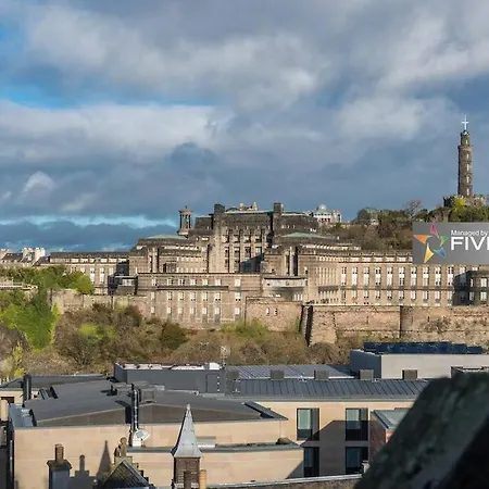 Luxurious In Edinburgh's Old Town Appartamento *