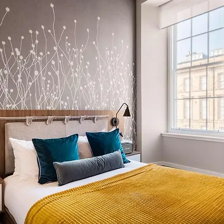 Heeton Concept Queen Street