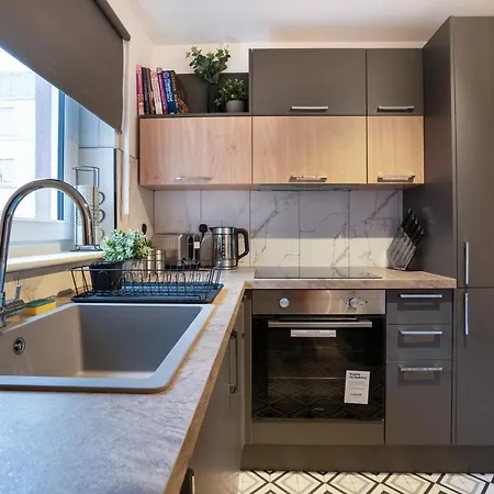 Lägenhet Modern 2bed Apartment-free Parking *