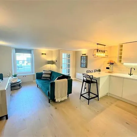 Stylish, And Cosy 1bd Nr Canongate 爱丁堡