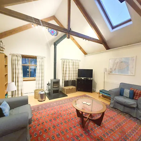 2-bedroom With Parking - Ground Floor