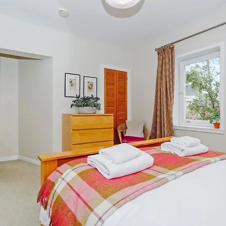 2-bedroom Old Town Edinburgh