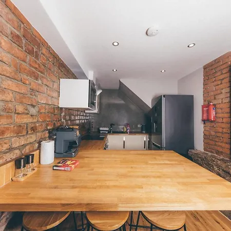 Superb Luxury Quality Central On Canal * Edinburg
