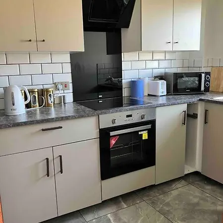 My Waterfront Apartment, Views Over Water Of Leith *