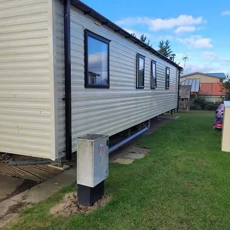 Cozy Caravan Near