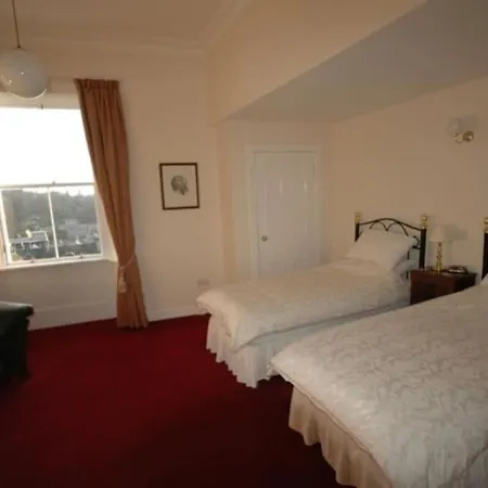 Lovely 2 Bed Flat Located Next To Castle 에든버러
