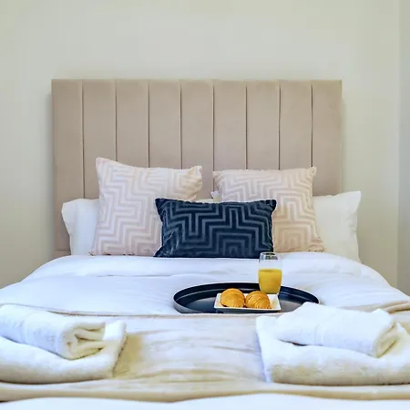 Modern 2 Bedroom In Free Parking Dom wakacyjny *