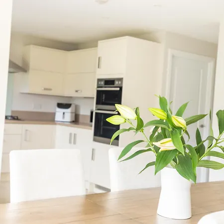 Luxury Detached Semesterbostad