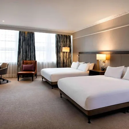 מלון Hilton Carlton אדינבורו