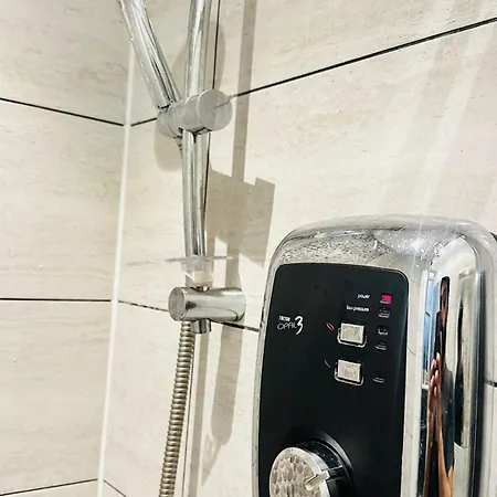 Stylish 1bhk Heart Of The شقة