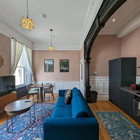 Hotel apartamentowy 89 The Merchants- Chique By The House Of Danu 4*