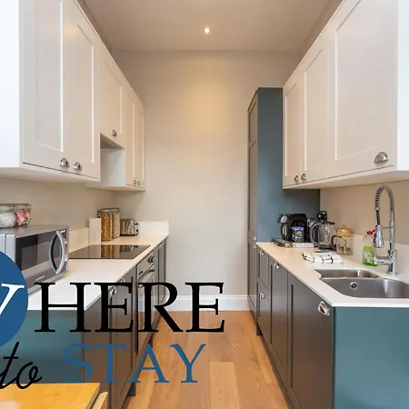 Bright 2 Bed By Rodney St *
