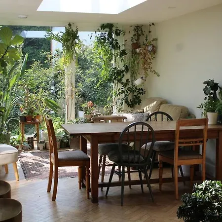 Charming Victorian Riverside Near Centre Edinburg