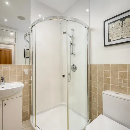 Apartman Stylish & 2br Stockbridge Gem *