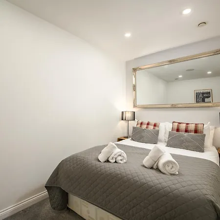 Stylish & 2br Stockbridge Gem Apartman