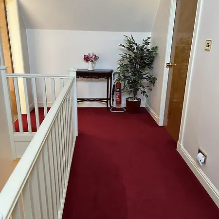 Hillhouse Blackhall * Эдинбург