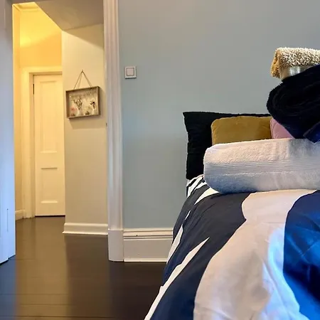 Edinburghs Arthurs Seat View Apartamento *