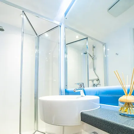 Apartment For Students Only Brewer's Court In Edinburgh