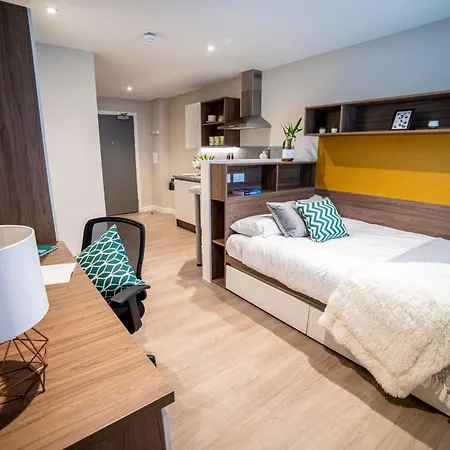 For Students Only Brewer's Court In Edinburgh