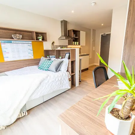 Apartment For Students Only Brewer's Court In Edinburgh