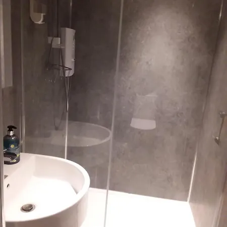 Ivy- Braveheart Vendégház Edinburgh