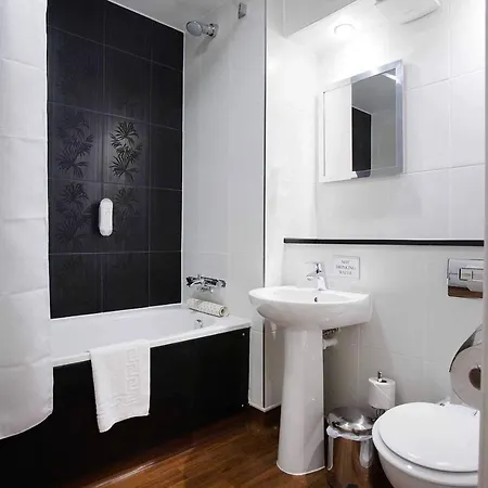 Hotel The White Lady Wetherspoon 3*