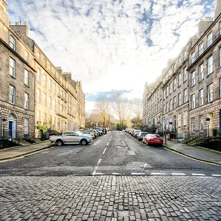 Guestready - Edinburgh's New Town Cosy Hideaway * Edinburgh