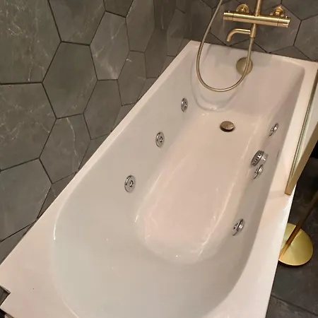 Wee One Flat Share בית אירוח אדינבורו