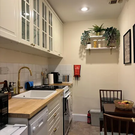 Cosy Georgian Flat