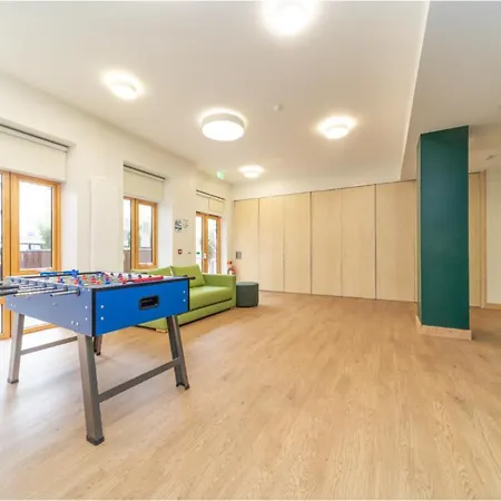 Joivy Affordable 3,4,5 And 12 Bed Private Flats Next To Royal Mile (adults Only) * Edinburgh