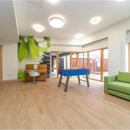 Joivy Affordable 3,4,5 And 12 Bed Private Flats Next To Royal Mile (adults Only) Apartment Edinburgh