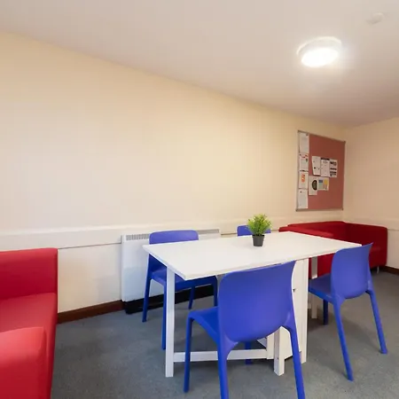 Apartman Joivy Economy 4 And 5 Bed Flats, Close To Old Town And Royal Mile - Adults Only