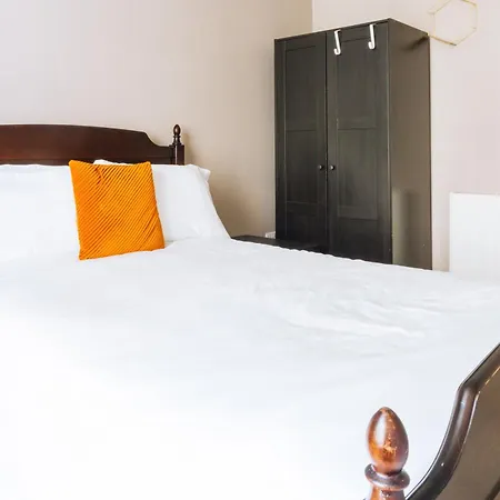 Homely 3 Bedroom In The Heart Of 爱丁堡