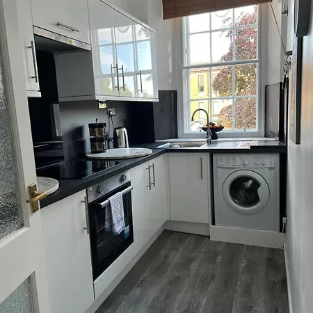 Grange Hideaway 2-br