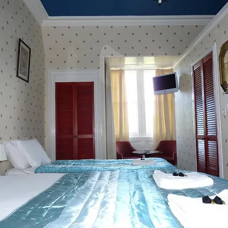 Alba Hills Maison d'hôtes