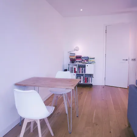 Apartment Modern Quartermile