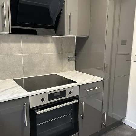 Two Bedroom Flat Close To Meadows With Free Parking By Parking Permit Appartamento Edimburgo