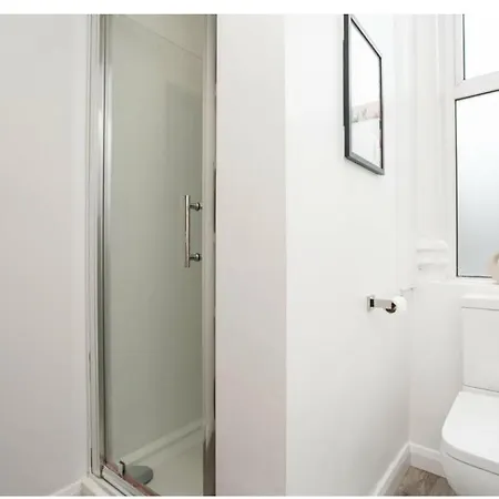Stunning Modern One Bedroom
